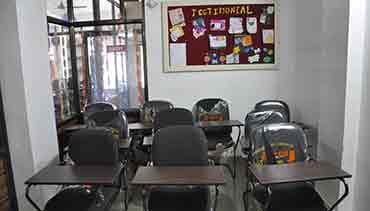 IMAD Theory Classroom Picture